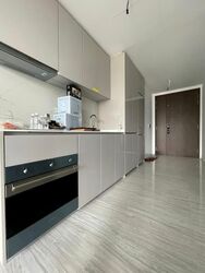 Sims Avenue (D14), Condominium #580575531
